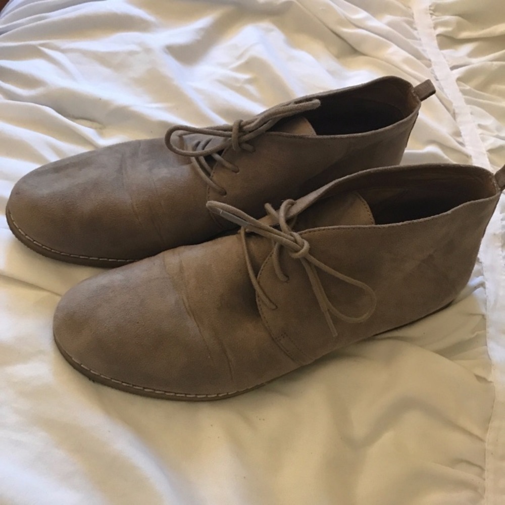 Franco Sarto women’s Brown Chukka Boots